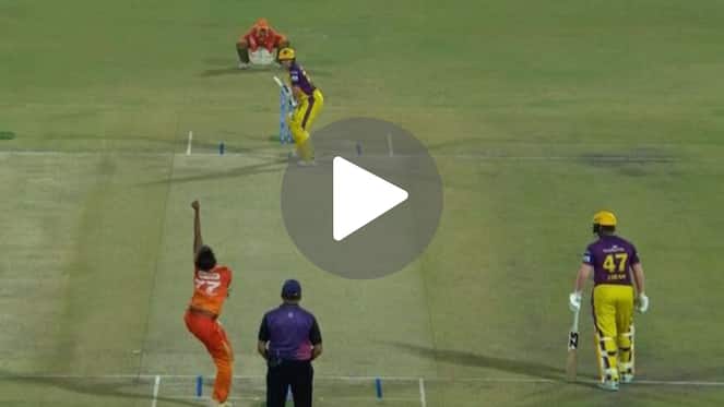 [Watch] Gujarat Giants Ravage UP Warriorz' Top Order To Reignite RCB's Playoff Hopes